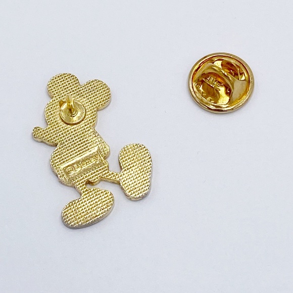 Walt Disney Classic Vintage Mickey Mouse Pin / Hat Pin / Lapel Pin - Picture 3 of 5